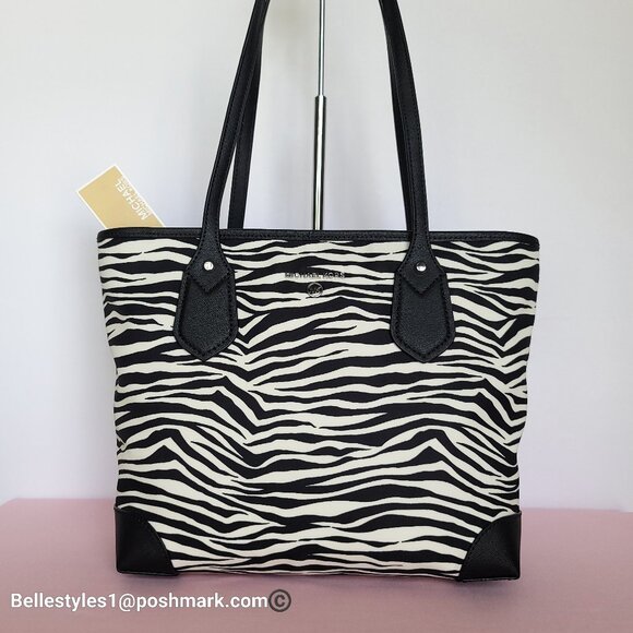 MICHAEL KORS Eva Small Nylon Tote with Animal Print- Black Multi 🎈$98. - Picture 6 of 16